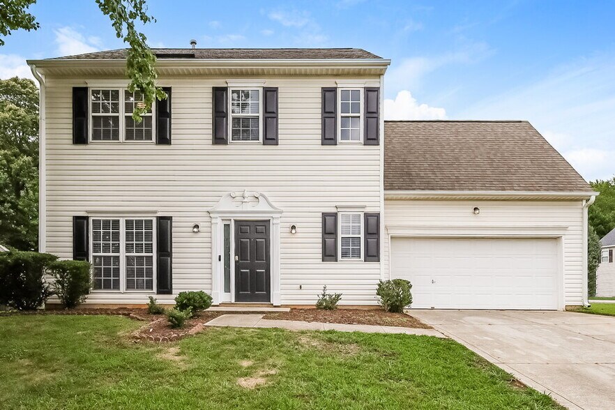 Primary Photo - 6820 Ayrshire Glen Pl