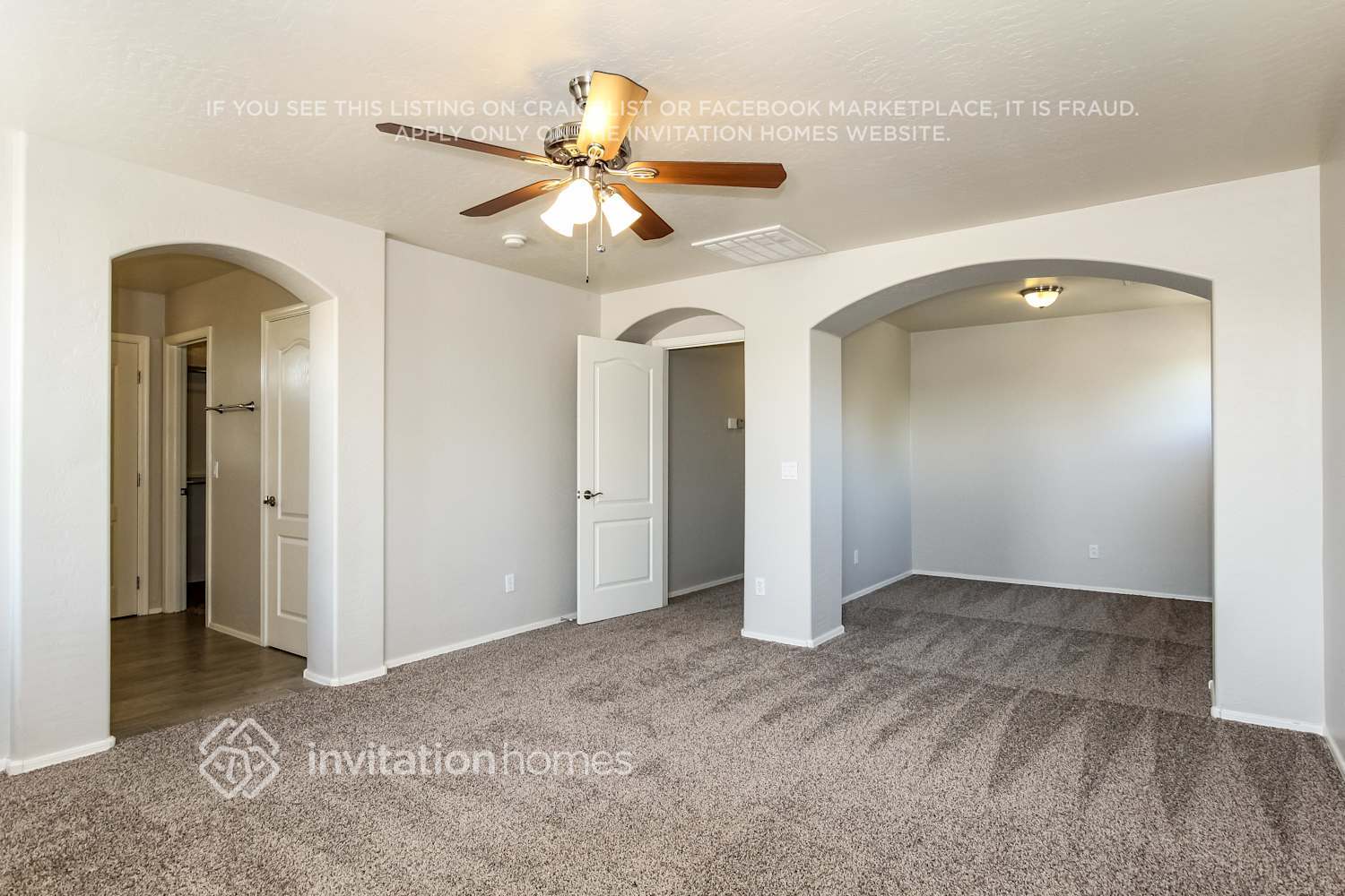 Building Photo - 14758 W Columbine Dr