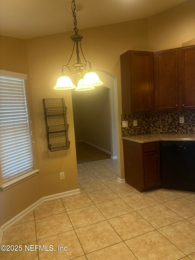 Building Photo - 45157 Ingleham Cir