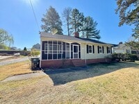 Building Photo - The Lifestyle YOU Deserve!
