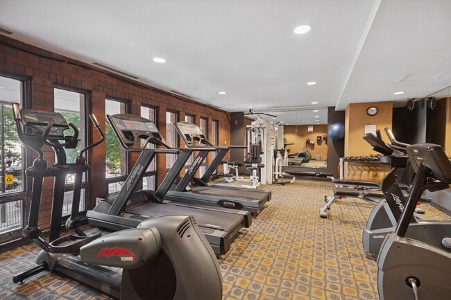 Building Photo - 2605 S Indiana Ave