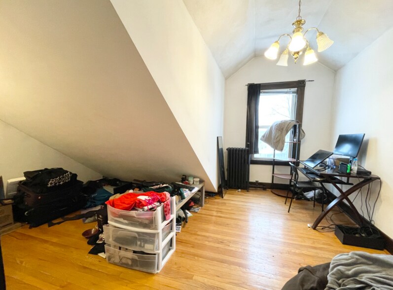 Building Photo - 112 Allston St