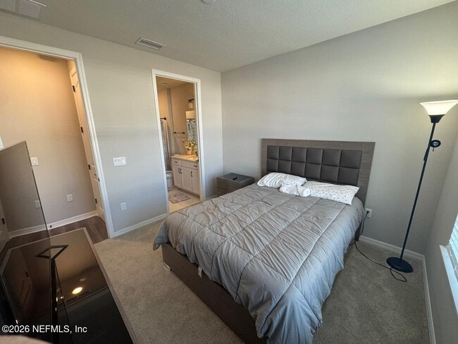 Building Photo - 217 Red Barn Rd