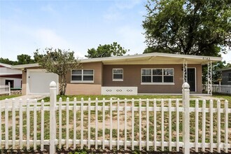 Building Photo - 6143 Bolling Dr