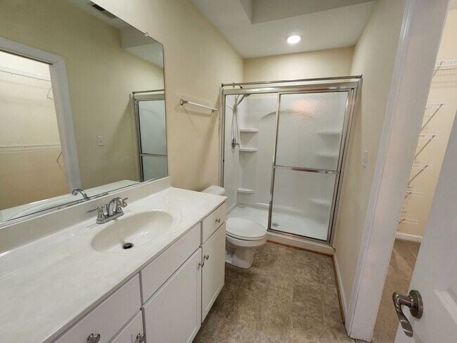 Building Photo - 710 W 36th St