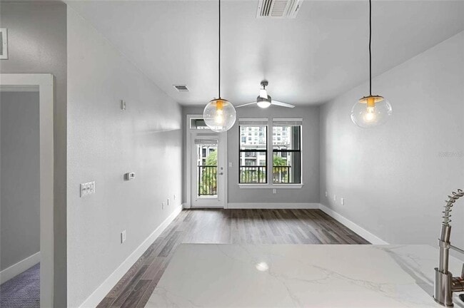 Building Photo - 776 N Orange Ave