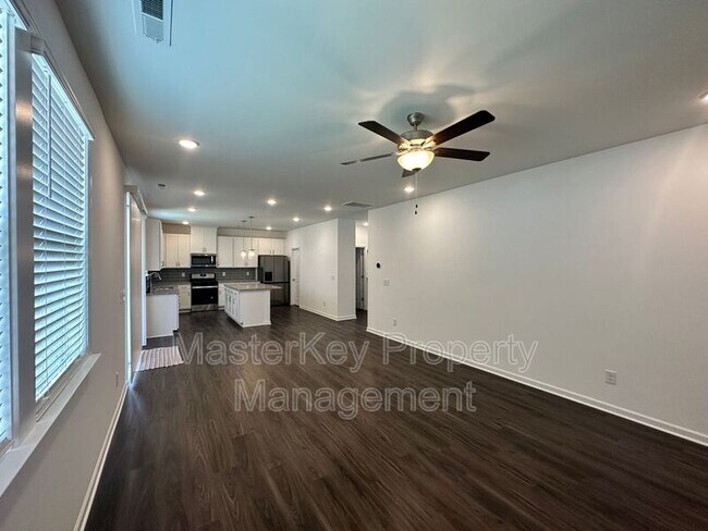 Building Photo - 1202 Briar Gate Dr