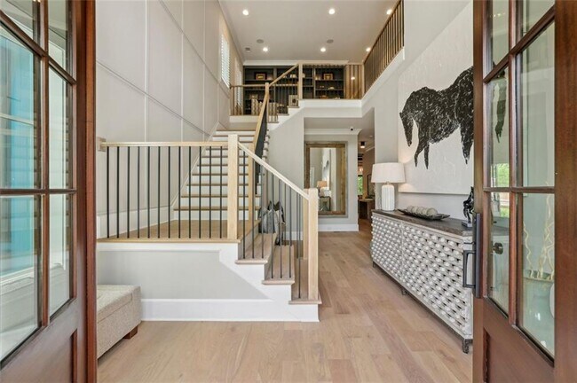 Building Photo - 2583 Apple Valley Rd