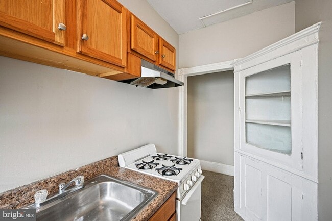 Building Photo - 201 N 59th St