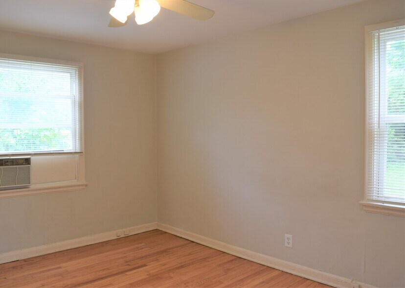 Building Photo - 1229 Louisville Ave