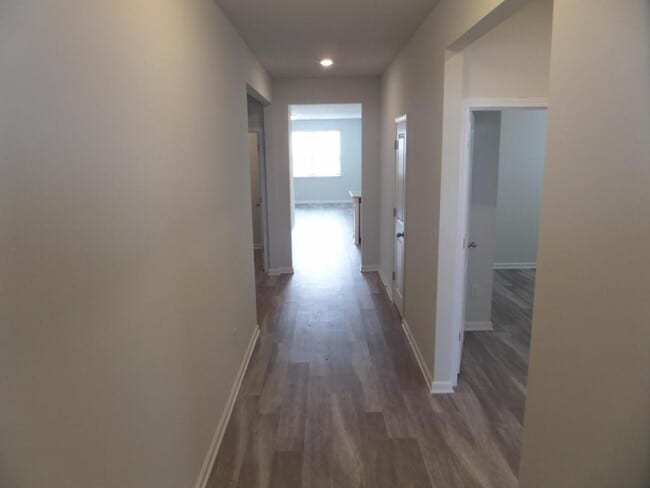 Building Photo - 2819 Nova Wy