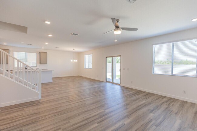 Building Photo - 16976 W Diana Ave