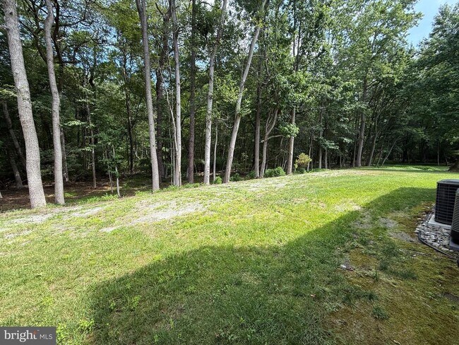 Building Photo - 22 Bridgewater Dr
