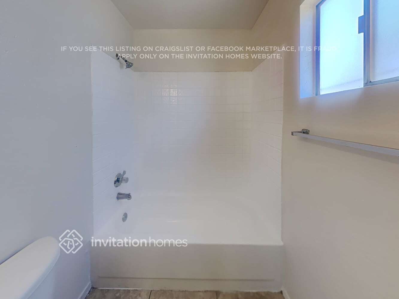 Building Photo - 10322 W Calle Del Oro