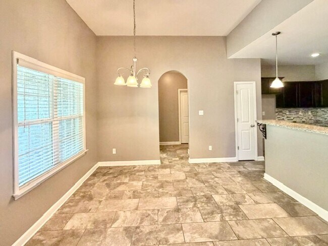 Building Photo - 4426 Davall Cir