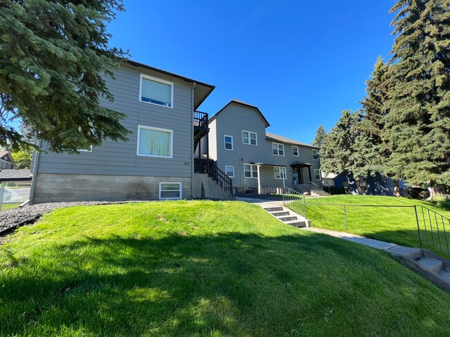 Building Photo - PERFECT LOWER SOUTH HILL STUDIO CLOSE TO H...