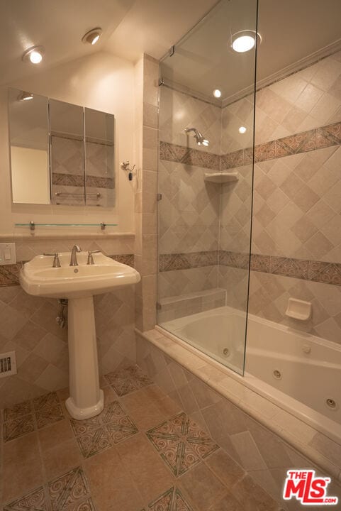 Building Photo - 2401 Meadow Valley Terrace