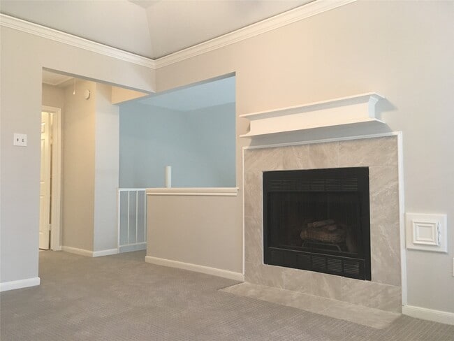 Building Photo - 5515 Strack Rd