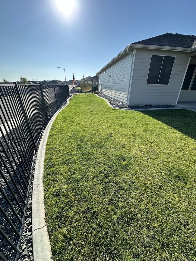 Building Photo - Updated 3-Bedroom Home with Major Upgrades for Lease – $2,800/mo