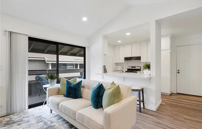 Building Photo - 262 Streamwood