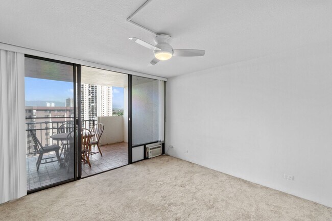 Building Photo - Beautiful 1 Bedroom Condo