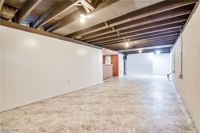 Building Photo - 5134 Harmony Ln