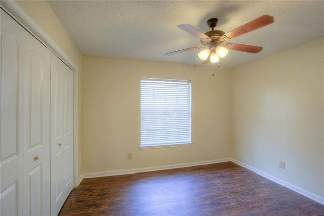 Building Photo - 4221 Crestedge Dr