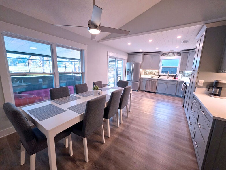 Building Photo - 2019 Shadow Pine Dr