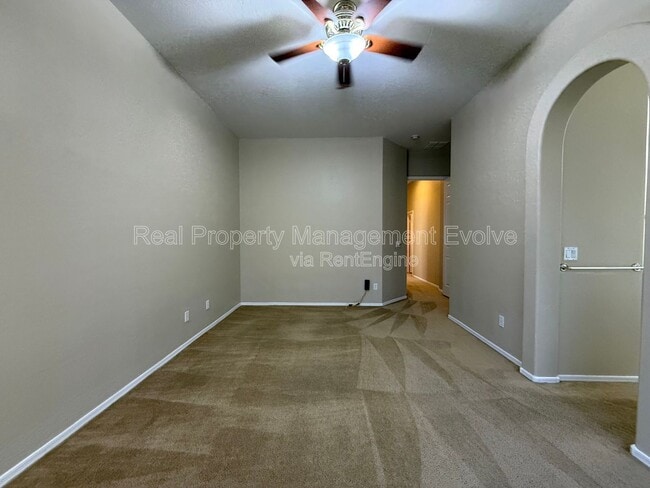 Building Photo - 16825 S 30th Ave