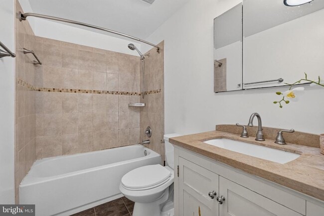 Building Photo - 10522 Lime Tree Way