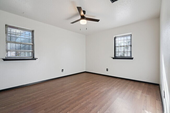 Building Photo - Charming 3-Bedroom Home Near OU Medical