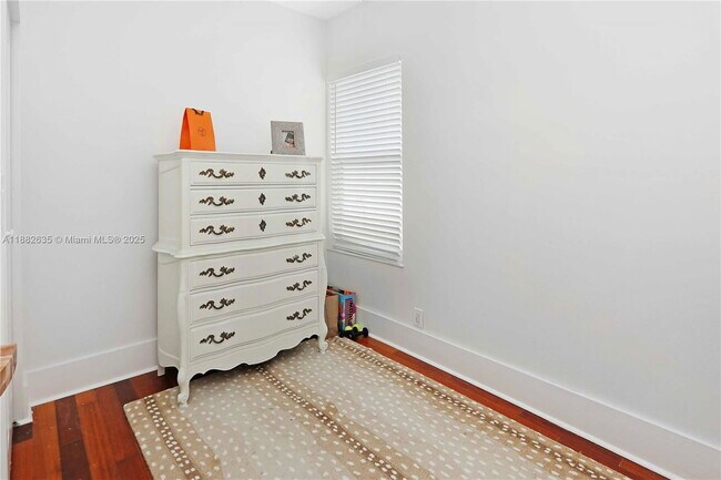 Building Photo - 1648 Adams St