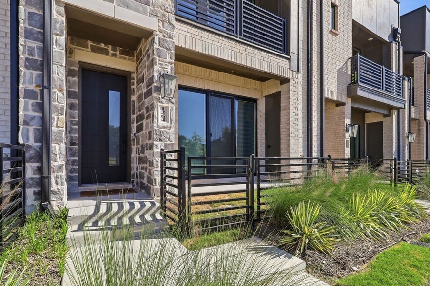 Building Photo - 1264 Daybreak Dr