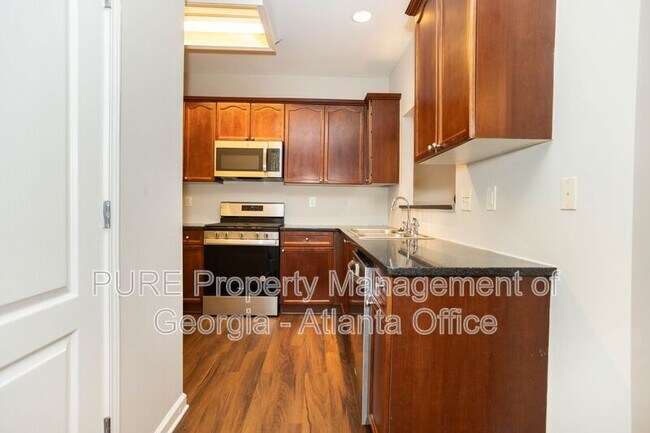 Building Photo - 5905 Oakbrook Lake Ct