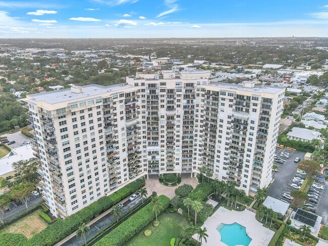 Building Photo - 1801 S Flagler Dr