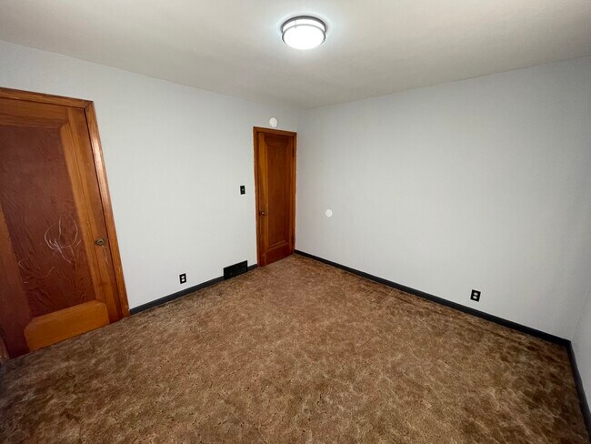 Building Photo - 2527 Georgetown Rd