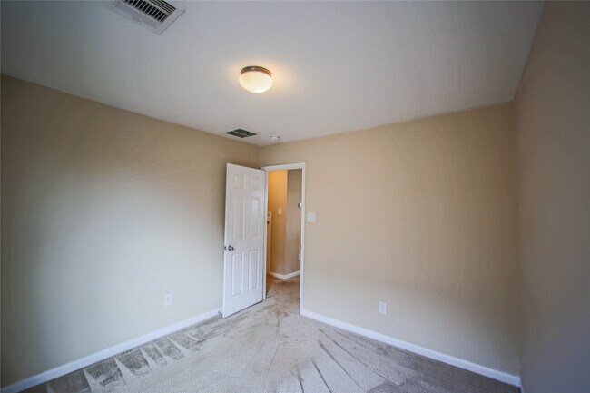 Building Photo - 24030 Buffalo Cove Ln
