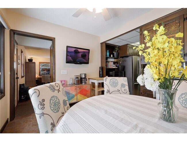 Building Photo - SINGLE FAMILY HOME! 3 CAR GARAGE BLOCKS FROM CAMDEN + NORTHEAST MPLS!