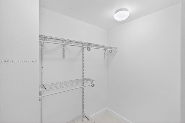 Building Photo - 60 SW 13th St
