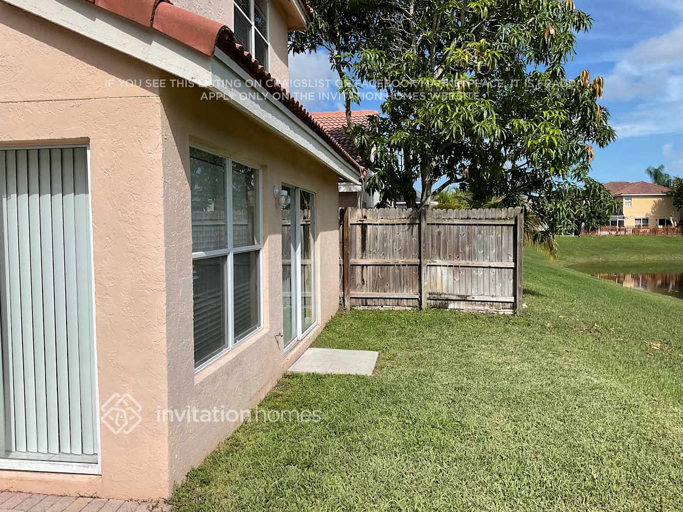 Building Photo - 10254 Serene Meadow Dr N