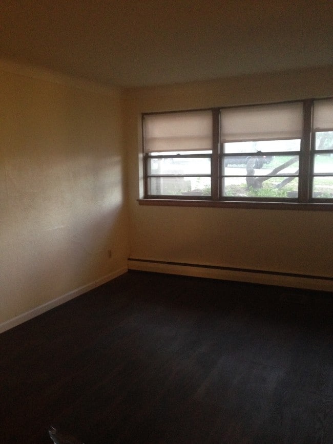 Stryker Apartments 714720 Stryker Ave Saint Paul MN 55107