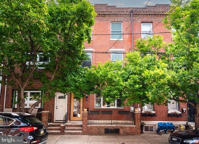 Building Photo - 751 S Marvine St