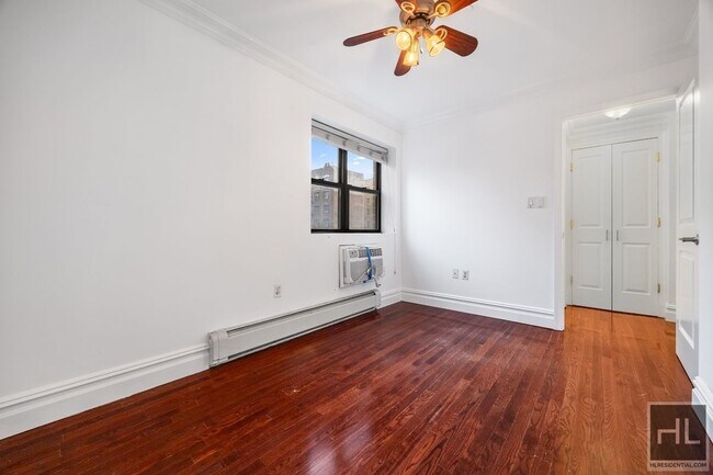 Building Photo - 49-07 43 Avenue 3F