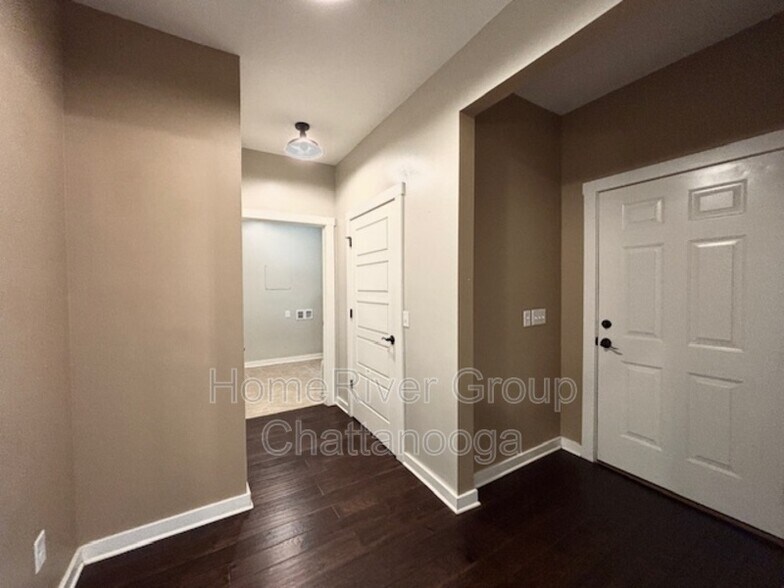 Building Photo - 4558 Pattentown Rd
