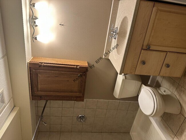 Building Photo - 5490 Fox Path Ln