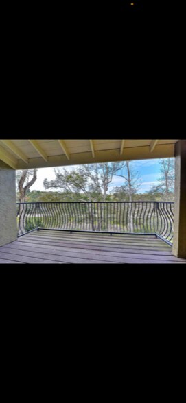 Building Photo - 3137 Via Alicante