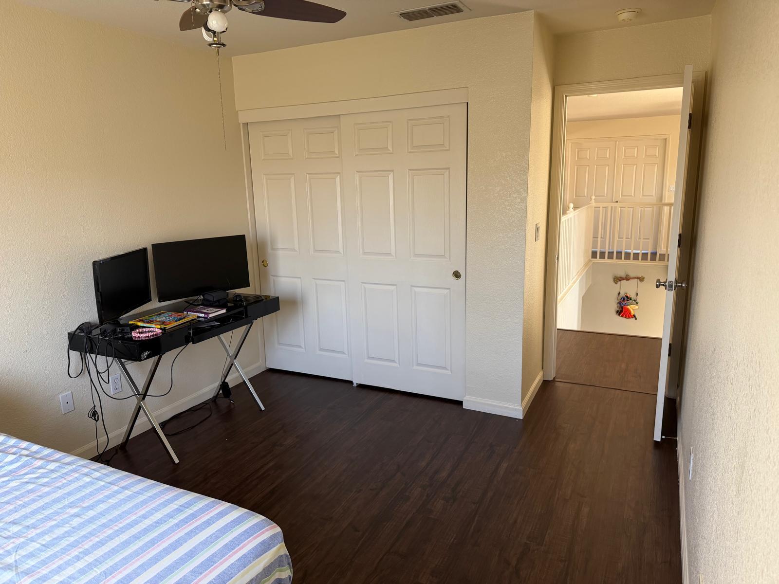 Building Photo - 1084 Huntly Dr