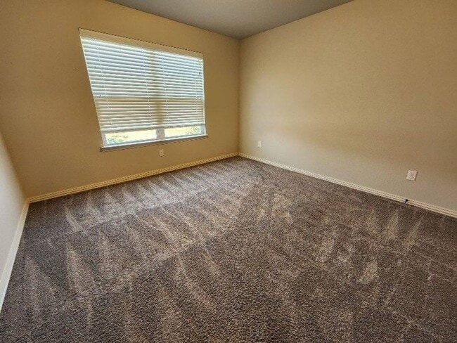 Building Photo - 1618 Lil Larry Dr