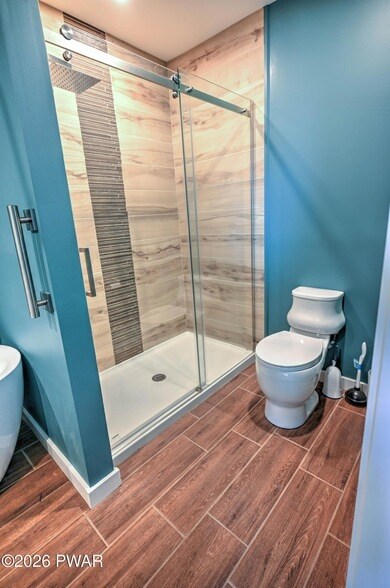 Building Photo - 628 Hudson St