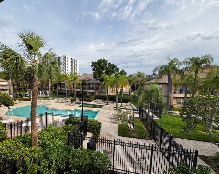 Building Photo - 1032 Normandy Trace Rd